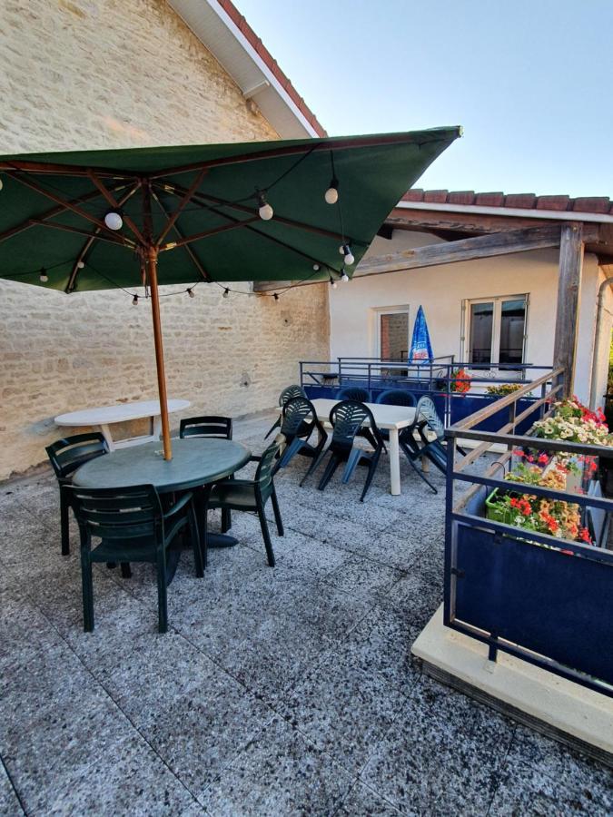 L'Oustalou Villa Vieville Bagian luar foto